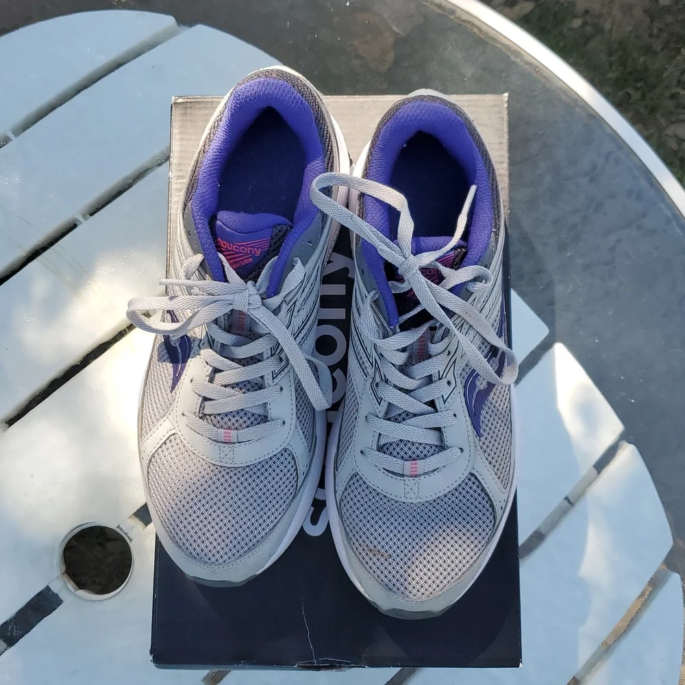 Saucony Cohesion 14 Women's Size 10 EUC White Purple